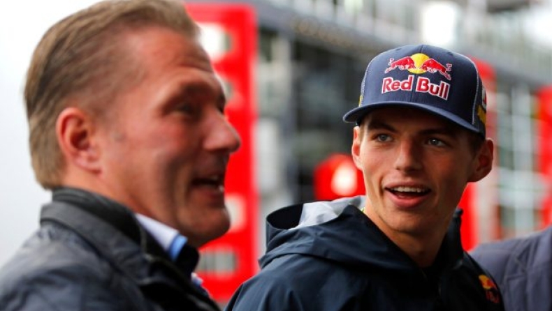 Γιος Φερστάπεν: «Πολυετές συμβόλαιο με Red Bull ο Μαξ»