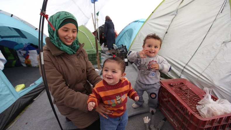 Πάνω από 800 προσφυγόπουλα εμβολιάστηκαν στην Ειδομένη