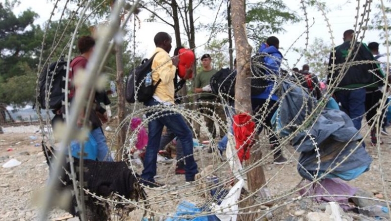 Πετροπόλεμος μεταξύ προσφύγων στην Ειδομένη