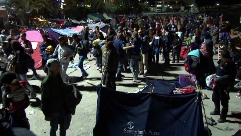 174 μετανάστες μεταφέρθηκαν οικειοθελώς από τη Χίο στην Κω