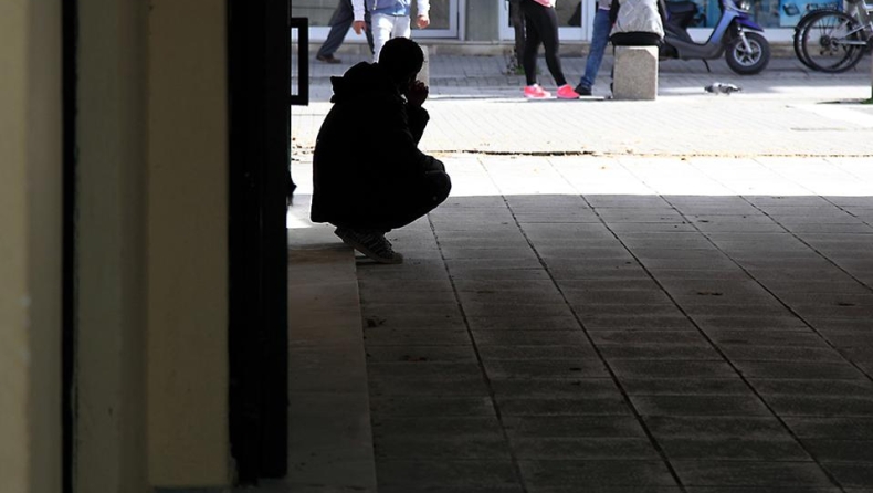 ΕΛΣΤΑΤ: Κάτω από το όριο της φτώχειας το 21,4 % των Ελλήνων