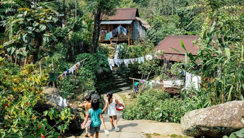 Το πιο καθαρό χωριό της Ασίας σε μία από τις πιο βρώμικες χώρες στον κόσμο