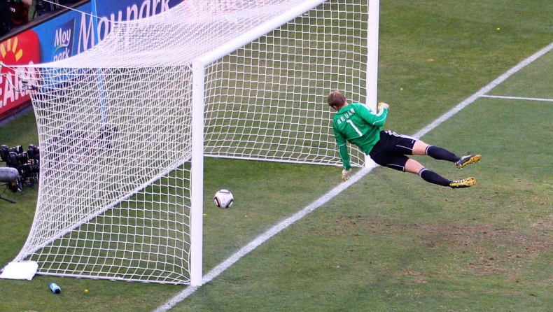 Όταν άνοιξε η «πόρτα» για την goal - line technology