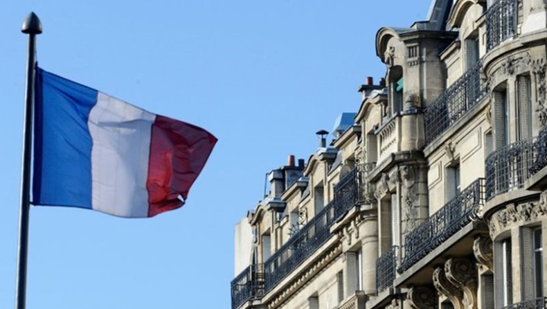 Γαλλία: Φόβοι ότι δεν θα επιτευχθεί ο στόχος για το έλλειμμα το 2017