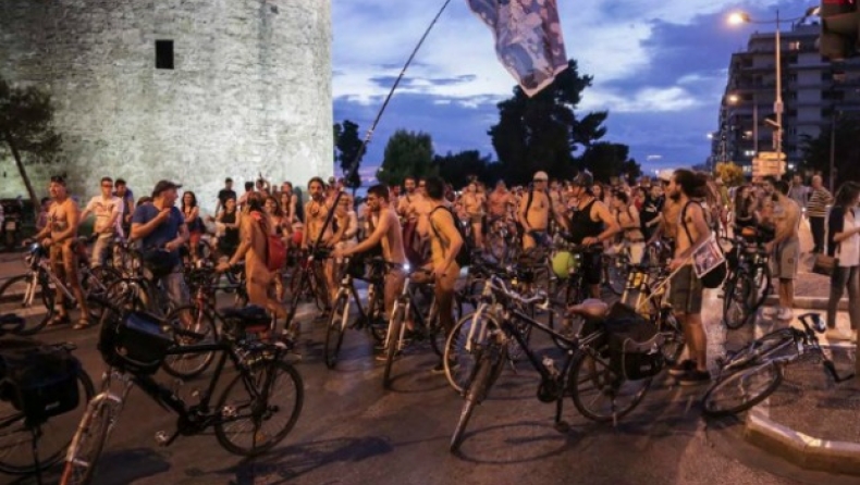 Γυμνοί ποδηλάτες «πλημμύρισαν» την Θεσσαλονίκη! (pics)