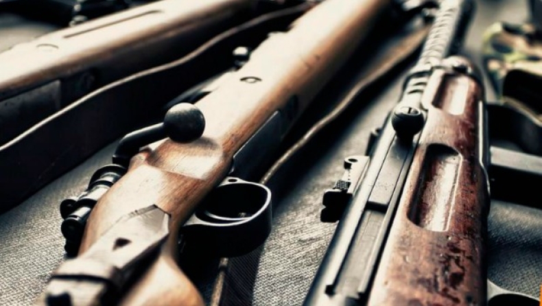 Λιμενικοί εντοπίστηκαν κιβώτια με στρατιωτικό υλικό και πυρομαχικά