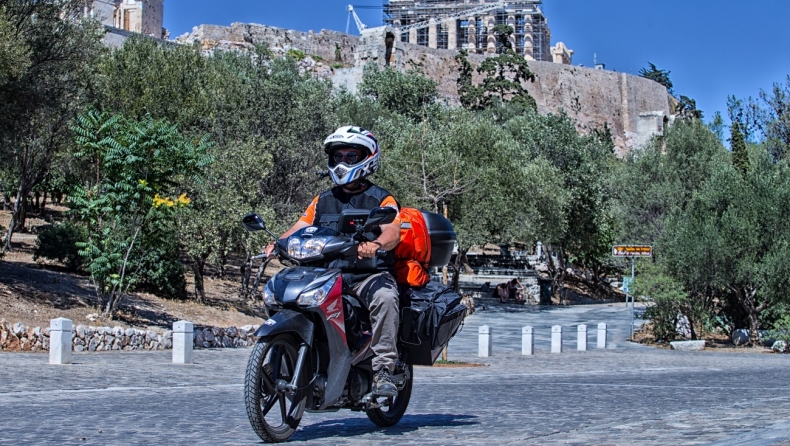 Ένα επικό ταξίδι: Αθήνα – Τόκιο με… παπί