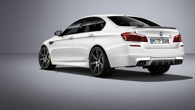 H BMW παρουσιάζει την M5 “Competition Edition”