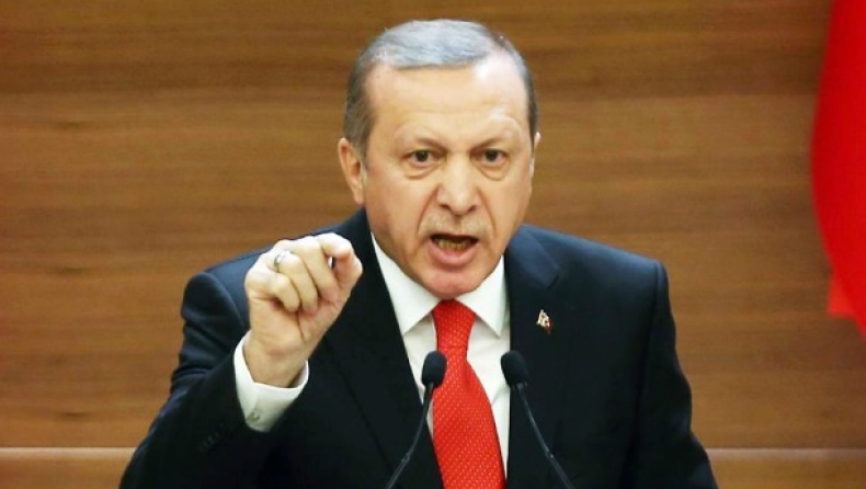 Ο Ερντογάν... εγκλωβίζει τους δημόσιους υπαλλήλους στην Τουρκία
