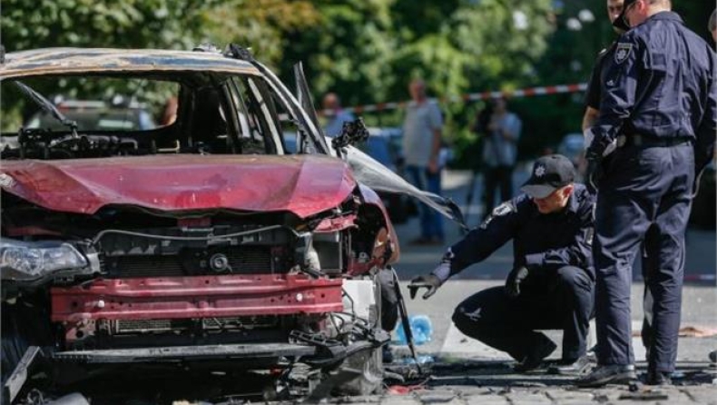 Η στιγμή της έκρηξης στο αυτοκίνητο ουκρανού δημοσιογράφου (vid)