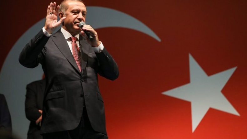 «Παράλογο να λένε ότι ο Ερντογάν σκηνοθέτησε το πραξικόπημα», είπε ο εκπρόσωπός του