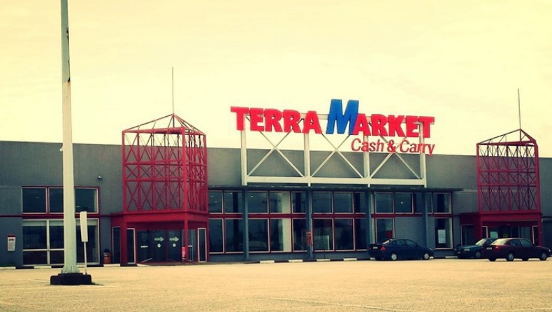 Ο Μαρινόπουλος έκλεισε τα Terra Market