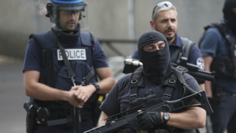 Νέα βίαια επεισόδια στο Παρίσι - 10 συλλήψεις