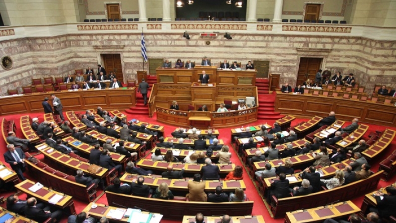 Βουλή LIVE: η συζήτηση και η ψηφοφορία για τον εκλογικό νόμο