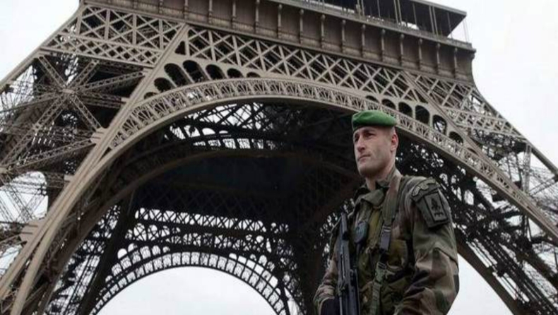 Γαλλία: Στο στόχαστρο των αρχών συγγενής ενός εκ των δραστών της επίθεσης στη Σαρλί Εμπντό