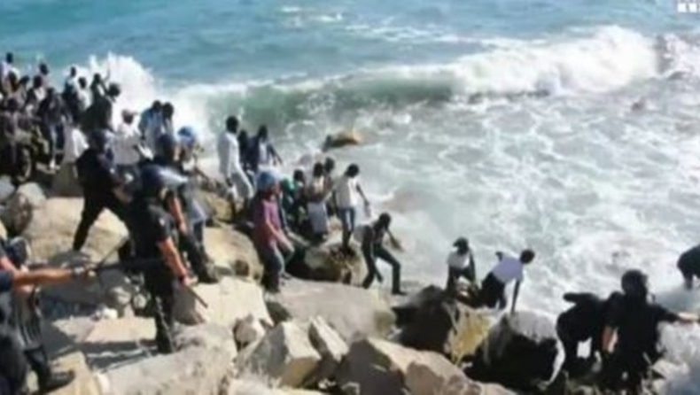 Πάνω από 100 πρόσφυγες «έσπασαν» τον αστυνομικό κλοιό στα σύνορα Ιταλίας-Γαλλίας (pics & vid)