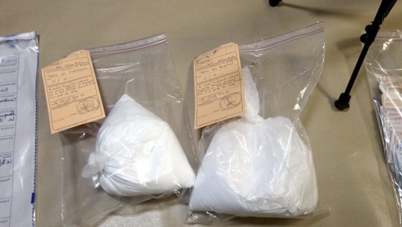 Βρέθηκαν 370 κιλά κοκαΐνης σε εργοστάσιο της Coca Cola