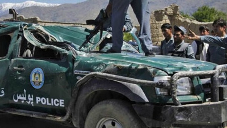 Αφγανιστάν: Τουλάχιστον πέντε αστυνομικοί νεκροί από βομβιστική επίθεση