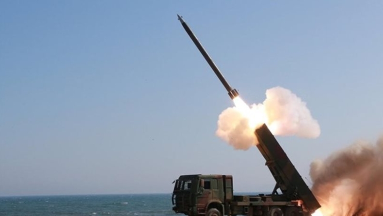 Δύο εκτοξεύσεις πυραύλων από τη Β. Κορέα εντόπισαν οι ΗΠΑ