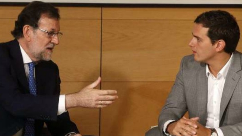 Θετικός δηλώνει ο Ραχόι μετά τη συνάντησή του με τους Ciudadanos