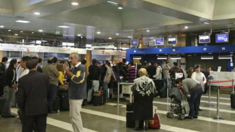 Διευκρινίσεις από το ΤΑΙΠΕΔ για τα τέλη στα 14 περιφερειακά αεροδρόμια
