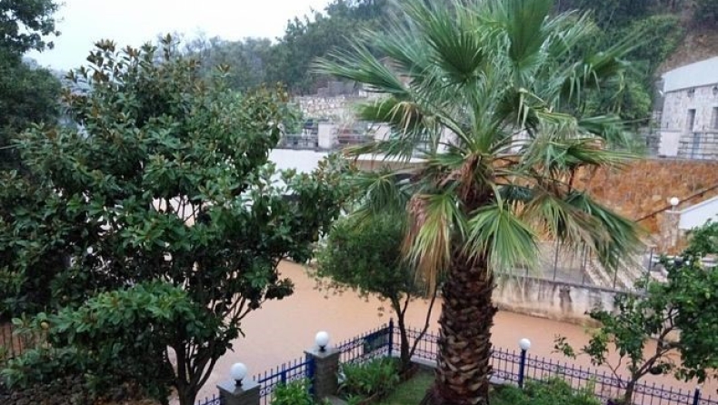 «Καταιγίδα» προβλημάτων απ τα ακραία φαινόμενα που σαρώνουν τη δυτική Ελλάδα (pics)