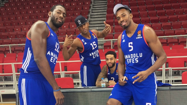 Κέφι στα ύψη στη Media Day της Εφές! (pics & vids)