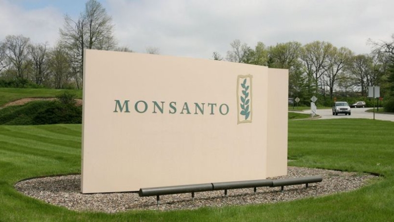 Monsanto: Η εταιρία που σχεδόν αποφασίζει τι θα τρως, εξαγοράστηκε από την Bayer