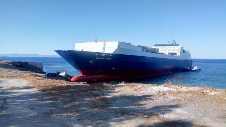 Τουρκικό καράβι βγήκε στη... Λακωνία (pics)