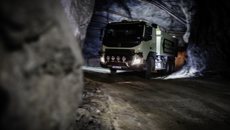 Δοκιμές σε ορυχείο για τη Volvo Trucks! (pics)
