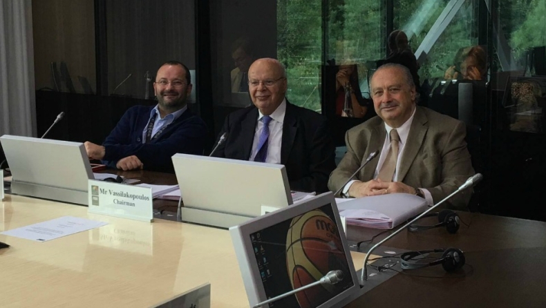 «Αποφασίζει» για τη στάση της FIBA με την ECA ο Βασιλακόπουλος