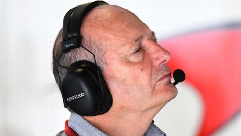 Ντένις: «5 με άριστα το 10 στην απόδοση της McLaren»
