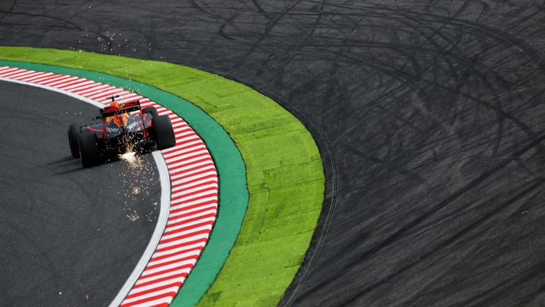 Ρικιάρντο: «Κοντά στη Mercedes, μπροστά από τη Ferrari»
