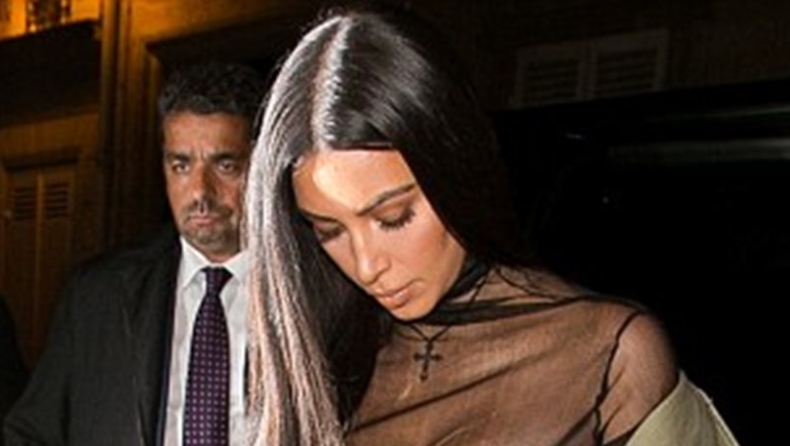 H Κim Kardashian στο Παρίσι χωρίς εσώρουχο (pics)