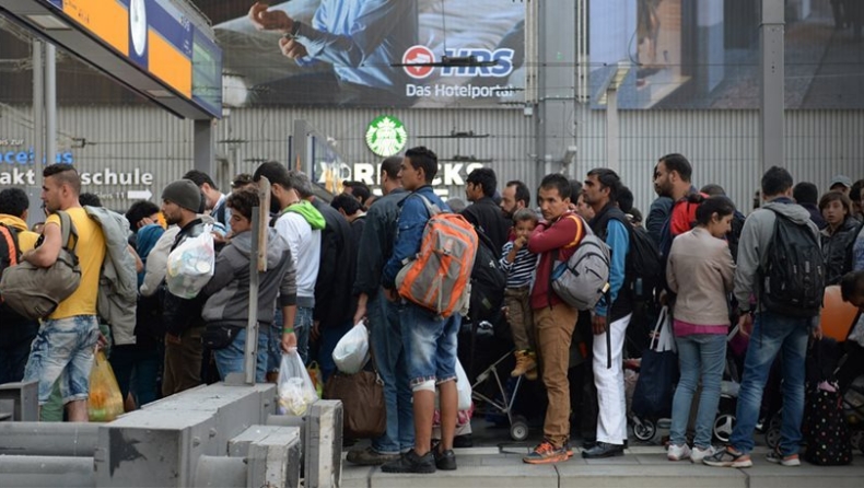 O ΥΠΕΞ της Αυστρίας ζήτησε υποχρεωτική εργασία για τους πρόσφυγες