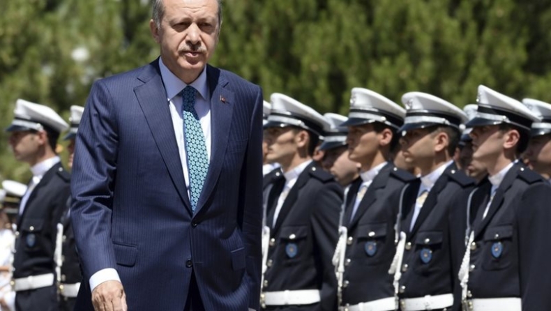 Ο Ερντογάν αντικατέστησε σχεδόν όλους τους αστυνομικούς διευθυντές