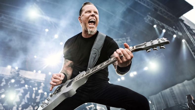 O James Hetfield των Metallica φοράει μπλουζάκι ΜΟΛΩΝ ΛΑΒΕ (pics & vids)