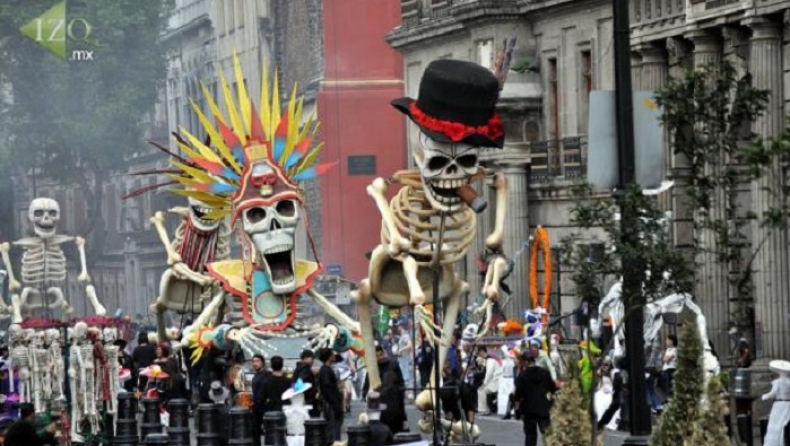Υπέροχες εικόνες από την Μέρα των Νεκρών στο Μεξικό (pics & vid)