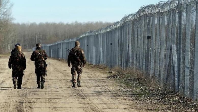 H Ουγγαρία έφτιαξε «έξυπνο φράκτη» για πρόσφυγες