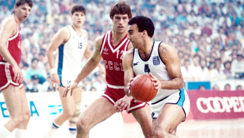 Σε δημοπρασία η ρέπλικα φανέλα του Γκάλη από το Ευρωμπάσκετ '87 (pics)