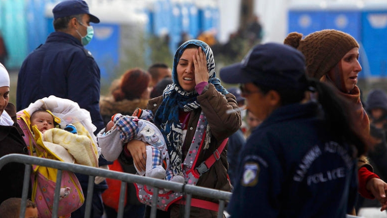 «Το προσφυγικό απειλεί την Ελλάδα», λέει η Politico