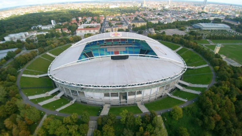 Αγοράζει και επεκτείνει την Red Bull Arena η Λειψία