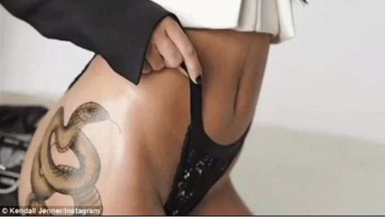 Kendall Jenner: Το φιδίσιο κορμί... με το φιδίσιο τατουάζ! (pics)