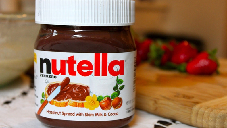 Παγκόσμια ανησυχία για τη Nutella: Μπορεί να προκαλέσει καρκίνο; (vid)