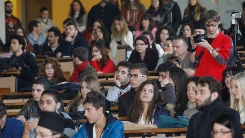 Ποιοι φοιτητές δικαιούνται επίδομα 4.700 ευρώ