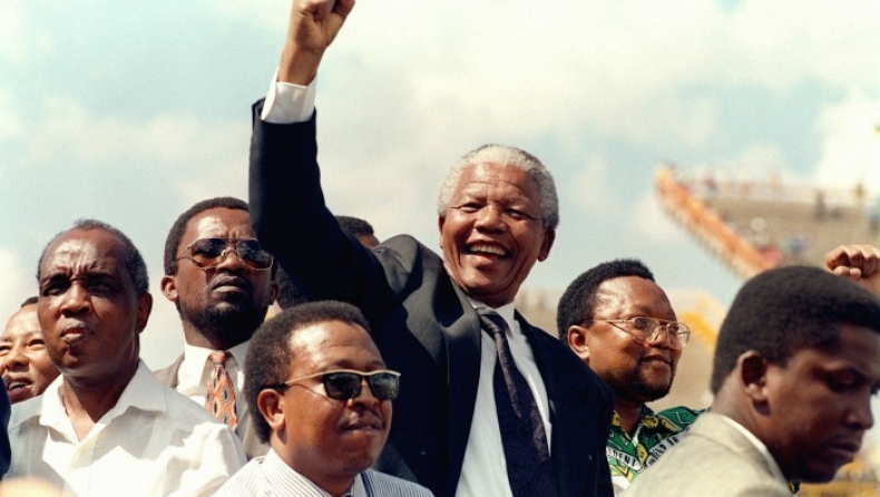 Νέλσον Μαντέλα: Αγωνιστής κι απαραίτητος για την εξουσία (vids,pics)