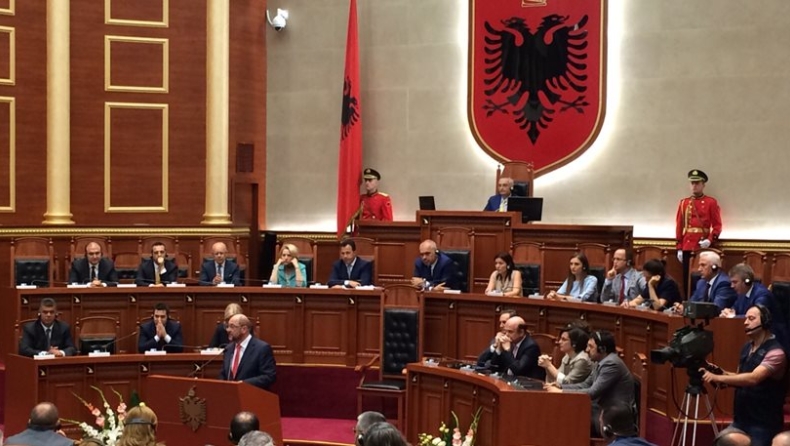 Αλβανία: Η αντιπολίτευση θα απέχει από το Κοινοβούλιο μέχρι να παραιτηθεί ο Ράμα