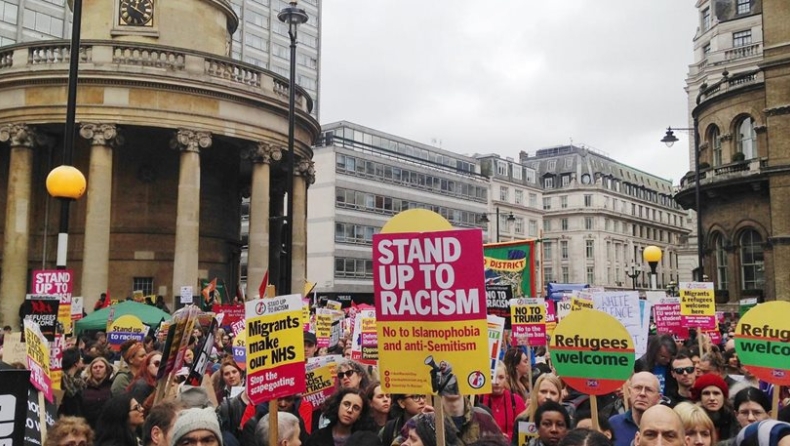 Χιλιάδες στους δρόμους του Λονδίνου κατά του ρατσισμού, του Τραμπ και του Brexit