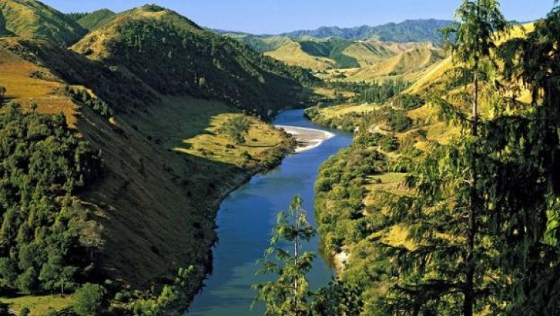 H Νέα Ζηλανδία έδωσε ανθρώπινα δικαιώματα σε... ποτάμι