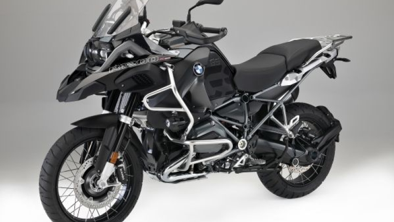 Επανάσταση στις μοτοσικλέτες από την BMW